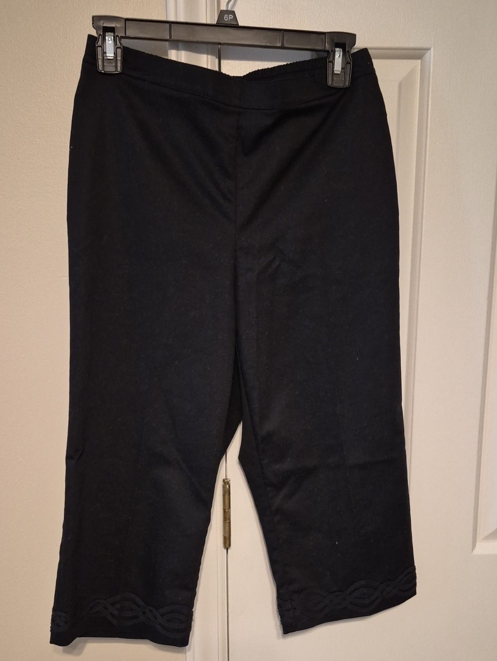 Alfred Dunner Black Crop Capris with Embroidered Hem
